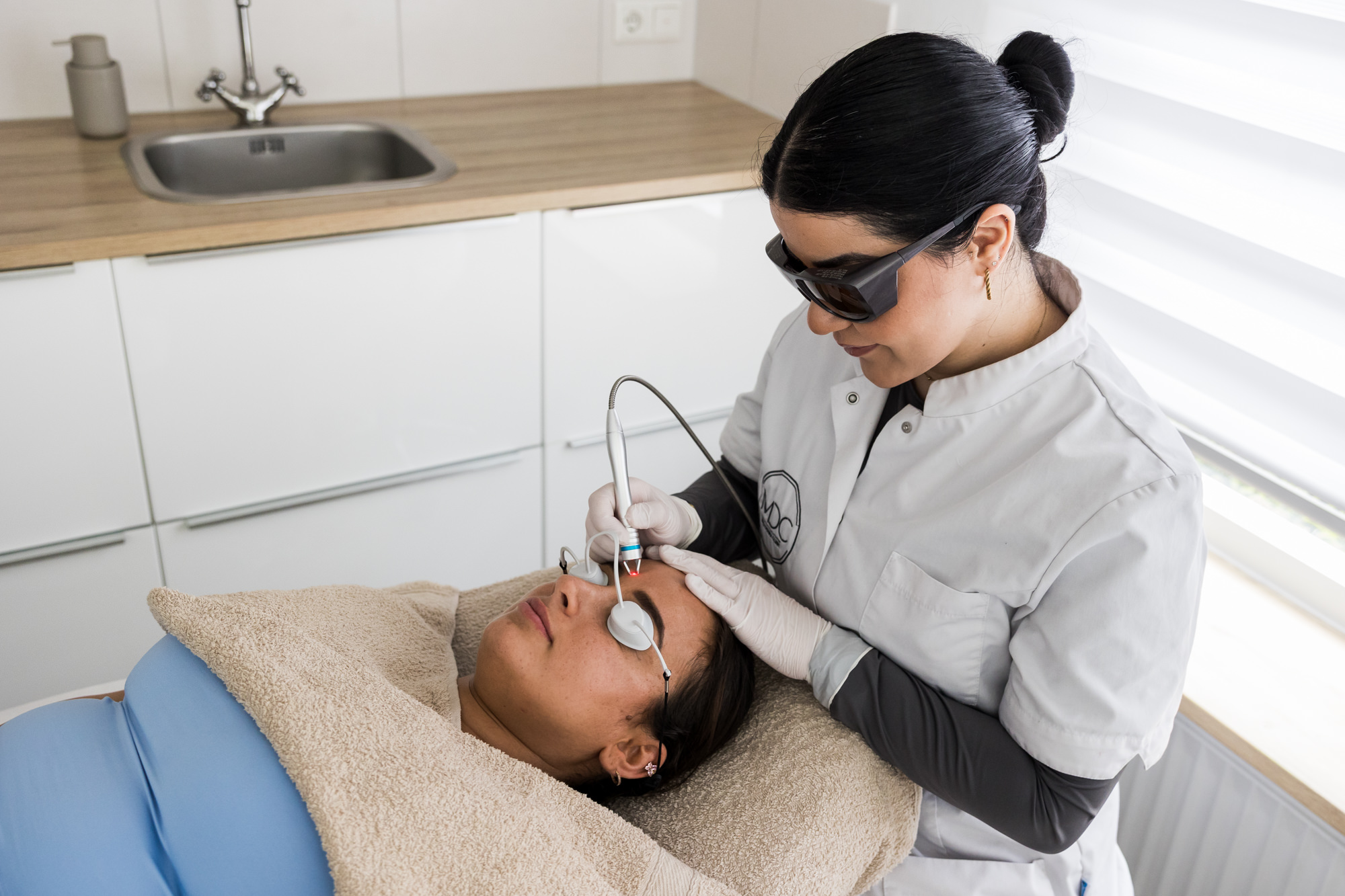 Pigmentvlekken verwijderen Pigmentvlekken verwijderen Apeldoorn